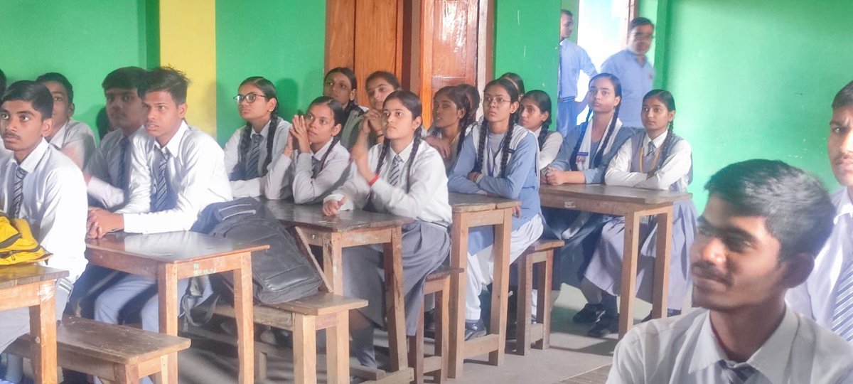 tpunnao's tweet image. पैट्रियाट इंटर कॉलेज उन्नाव में यातायात जागरूकता अभियान @Uppolice @uptrafficpolice @unnaopolice