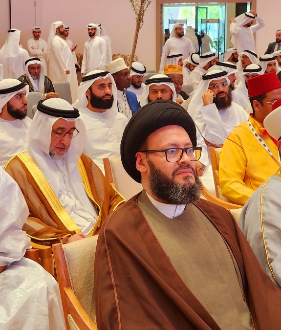 شارك  #العلامة_السيد_محمد_علي_الحسيني في المؤتمر العالمي الثاني لمجلس الإمارات للافتاء الشرعي في أبوظبي،  تحت عنوان "نحو الاستيعاب الشرعي للمستجدات العلمية - المنهجية الحضارية، والتطبيقات الواقعية، وأخلاقيات الاستدامة."
حضر <a href="/sayedelhusseini/">مكتب المفكر الإسلامي السيد محمد علي الحسيني</a> إلى جانب حشد من علماء الدين  المشاركين