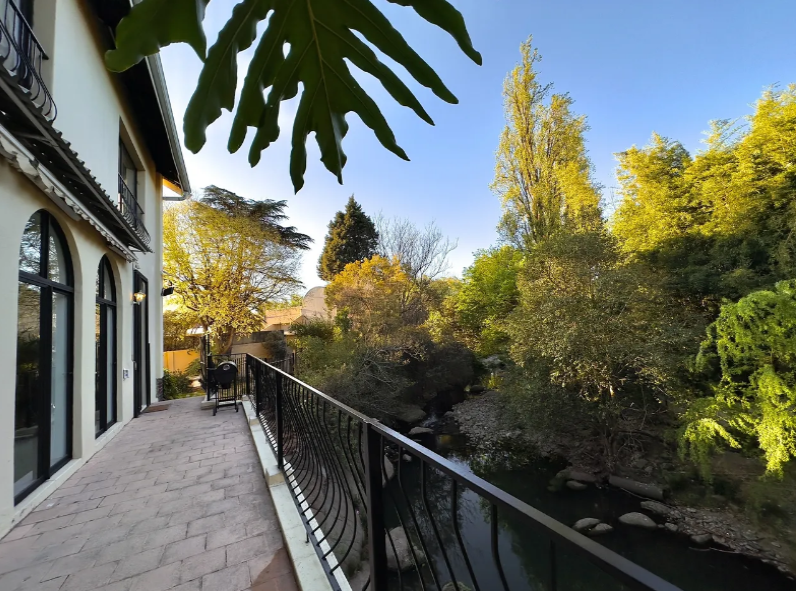 Diagametse's tweet photo. Parkhurst Spanish inspired villa renovation, Johannesburg https://t.co/47QRYBMdz2