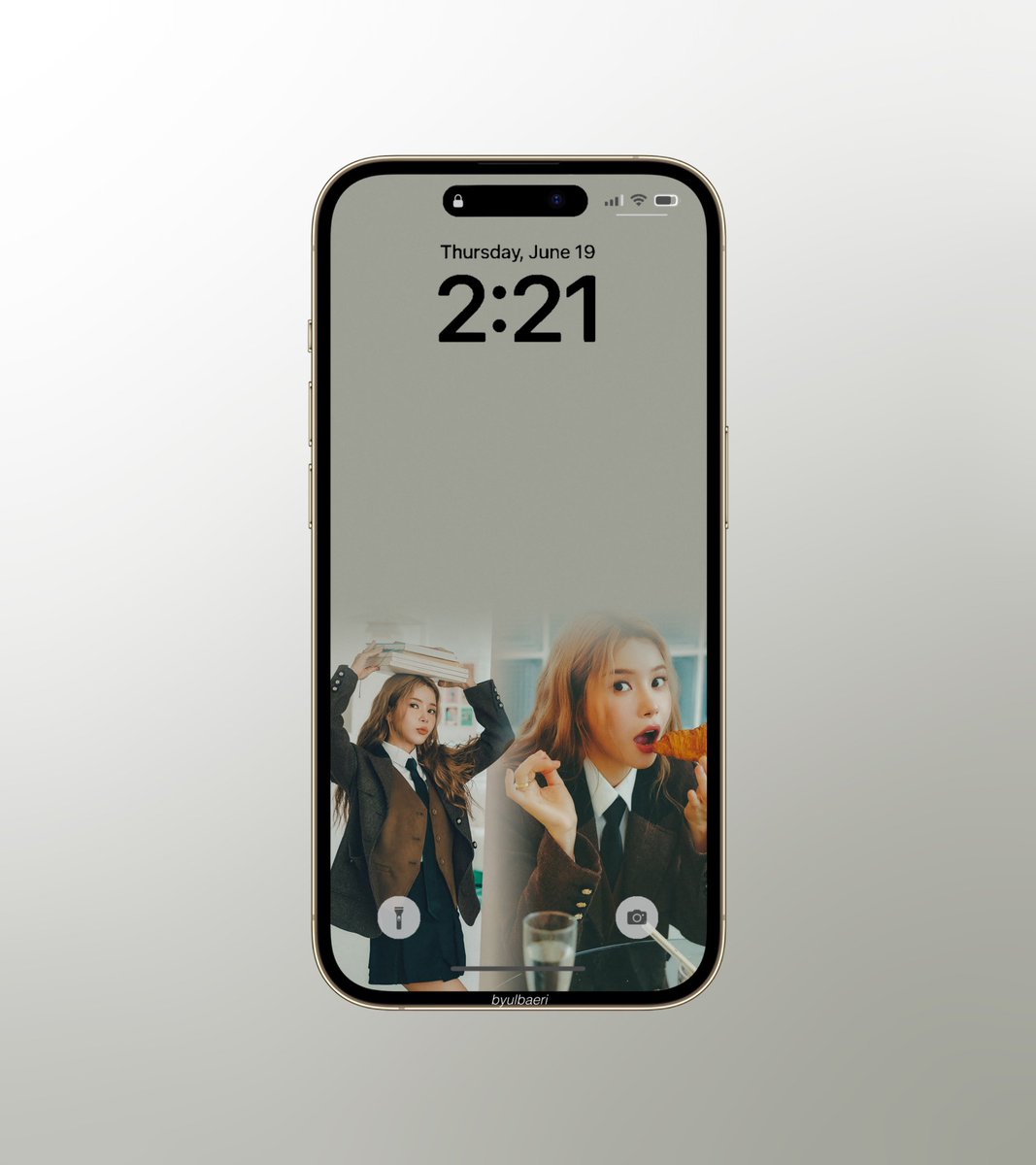 byulbaeri's tweet photo. #솔라(Solar) 2024 SEASON’S GREETINGS

🕶 CONCEPT PHOTO #3 🕶

— wallpapers/lockscreens 
      + desktop wallpapers 

#Solar #시즌그리팅 #Agent_Solar
#mamamooedit #mamamoo #마마무 https://t.co/h5WlH83tLF