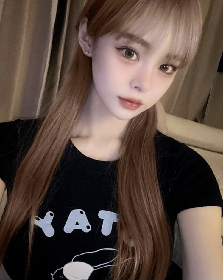 넘 오랜만에 셀카🎀
예쁘다..진짜