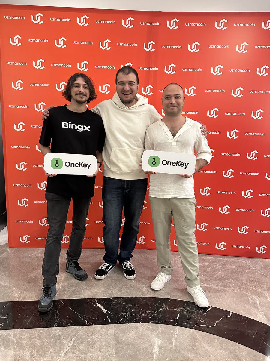 OneKeyHQ's tweet image. 🌟 Reflecting on an unforgettable time at #DevConnect2023 Istanbul 🇹🇷 

Grateful for the connections made and the memories we created. Already missing 😻 the energy and can&apos;t wait for the next one. Until then, keep innovating!