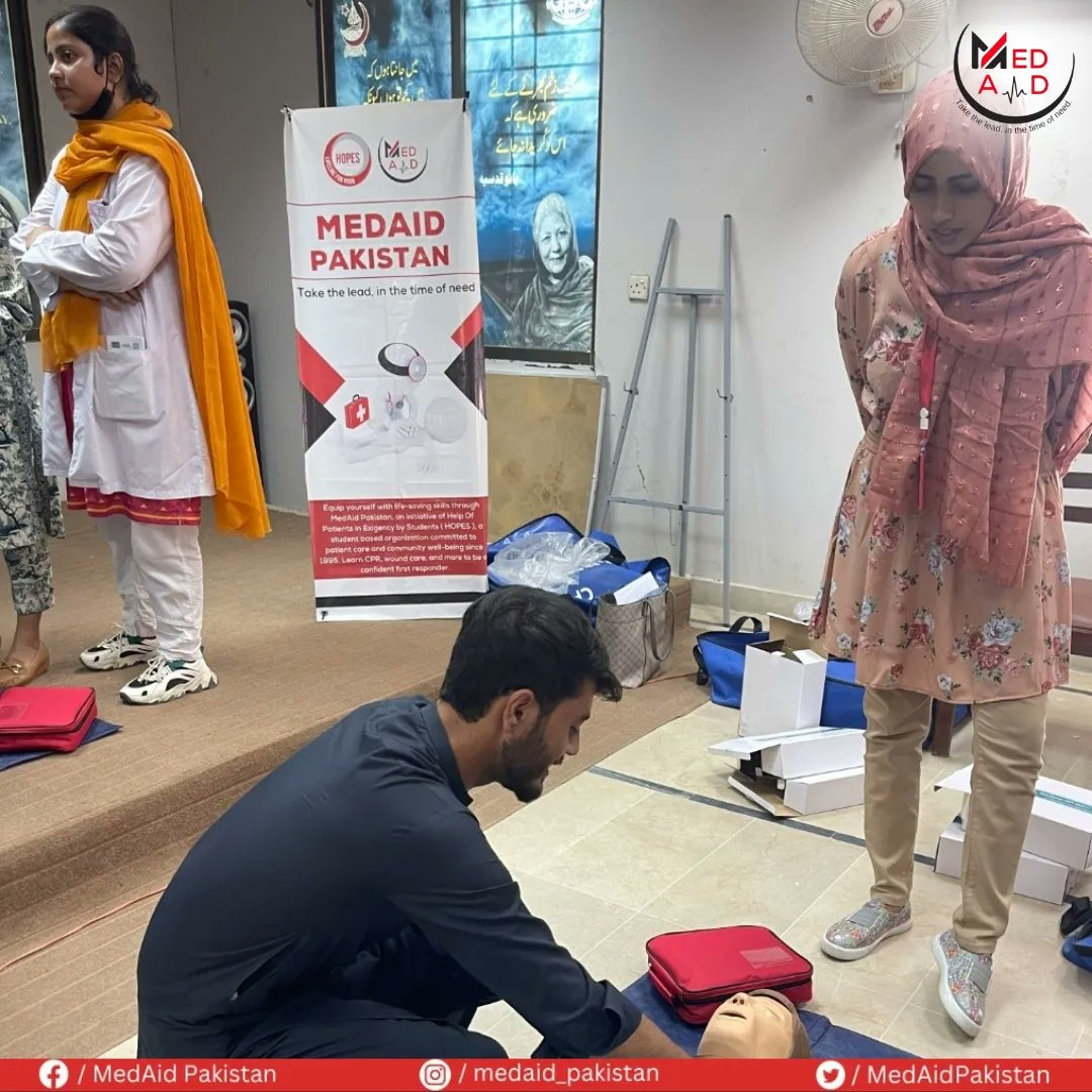MedAidPakistan's tweet photo. On 𝟐𝟏 𝐎𝐜𝐭𝐨𝐛𝐞𝐫 𝟐𝟎𝟐𝟑 MedAid, successfully conducted a workshop for the students of 𝐊𝐔-DOPA
#HOPES #medaid #bls #firstaid #life #saving #skills #MedAidPakistan #zakat #hopesskillsexpo #workshops #cpr #training #session #savealife #taketheleadinthetimeofneed https://t.co/p44g0co9Bn