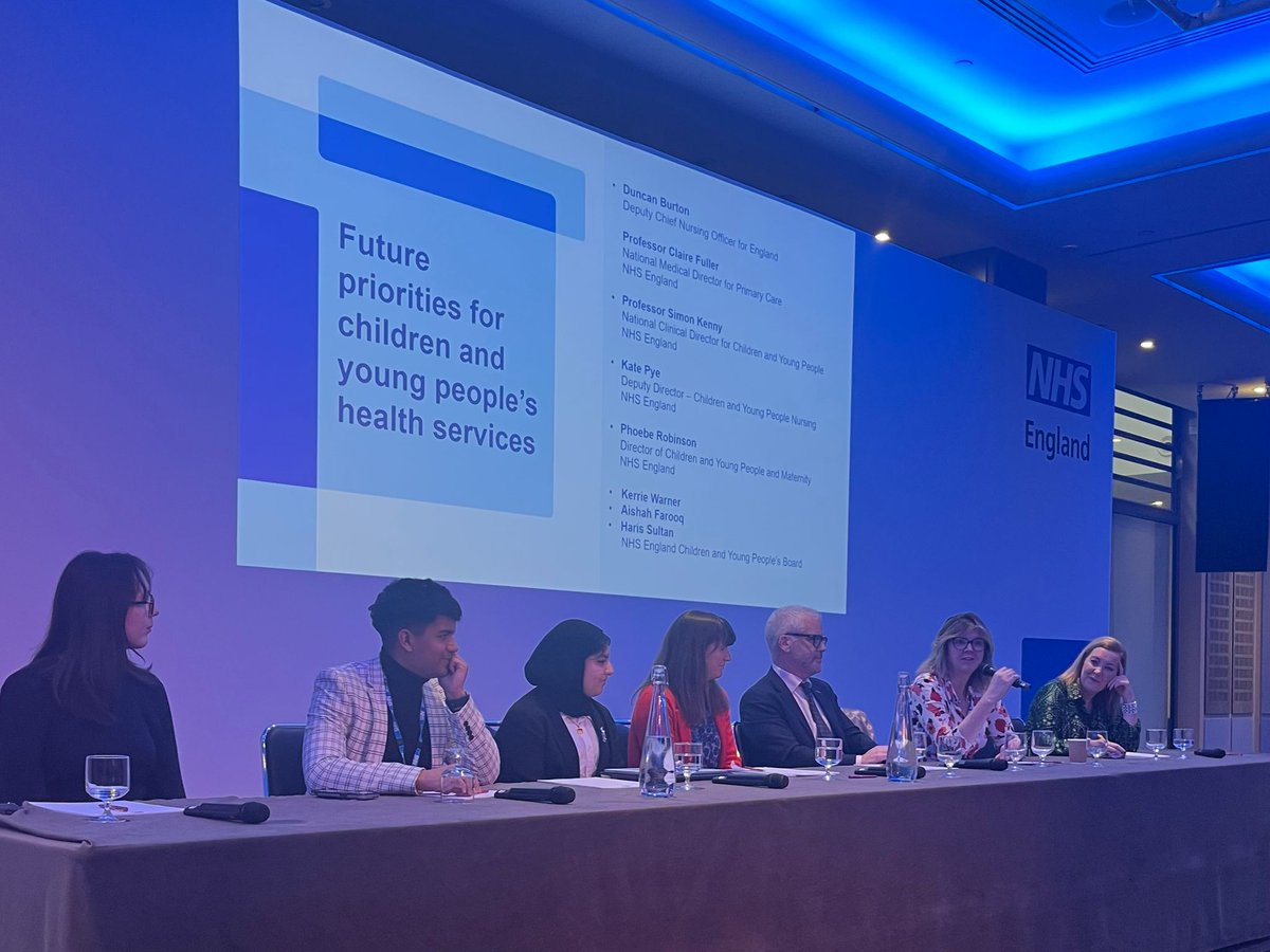 Panel members @duncan_CNSE @Simonkenny14 @phoebe_h_r, Claire Fuller, @pyewoman discuss CYP services in primary care and community settings and the importance of Sophie's Legacy - @Sophieslegacy10 - feeding families when their child stays in hospital and improving play provision.