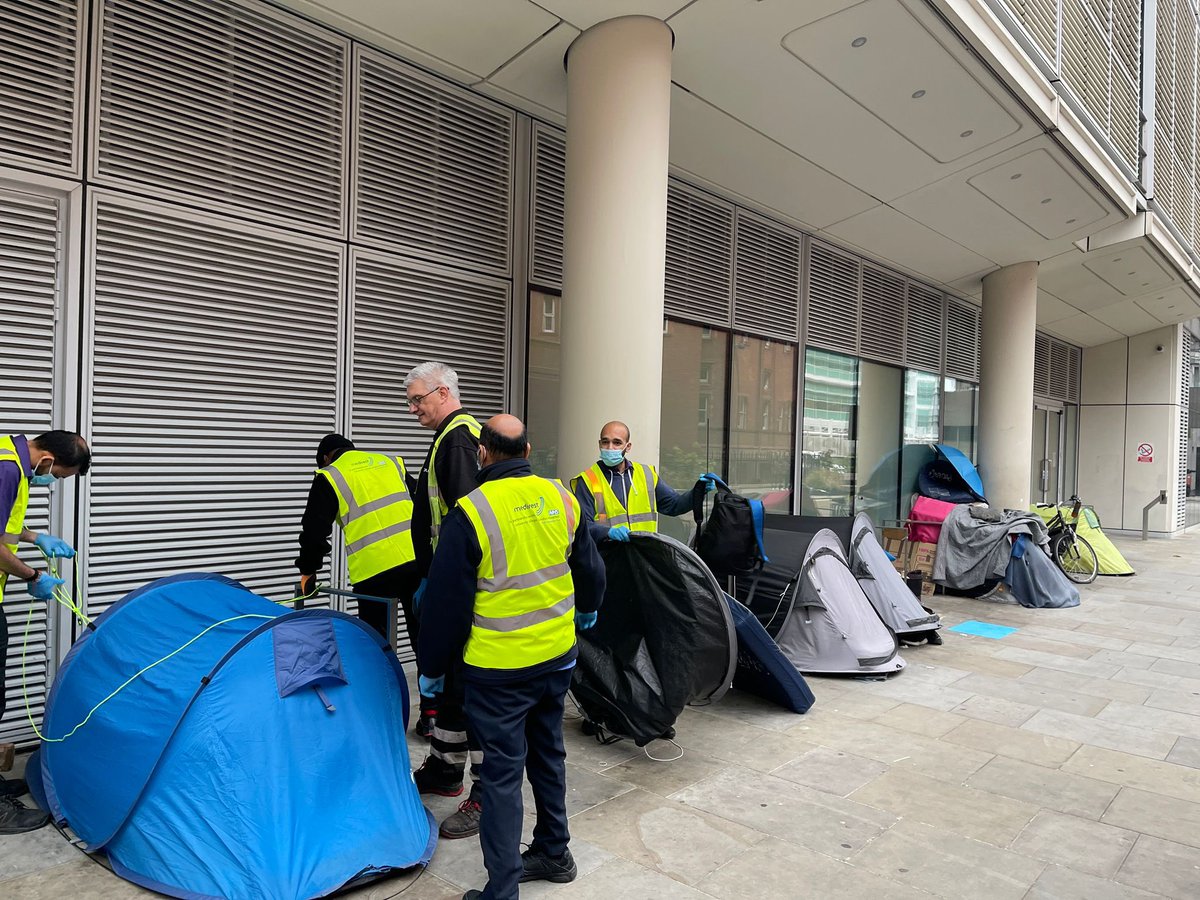Our reporter Frankie Lister-Fell witnessed the homeless tent clearance operation as it happened. Here she explains what she saw and how people have been affected: youtu.be/GmvjCjGUbXw?fe…