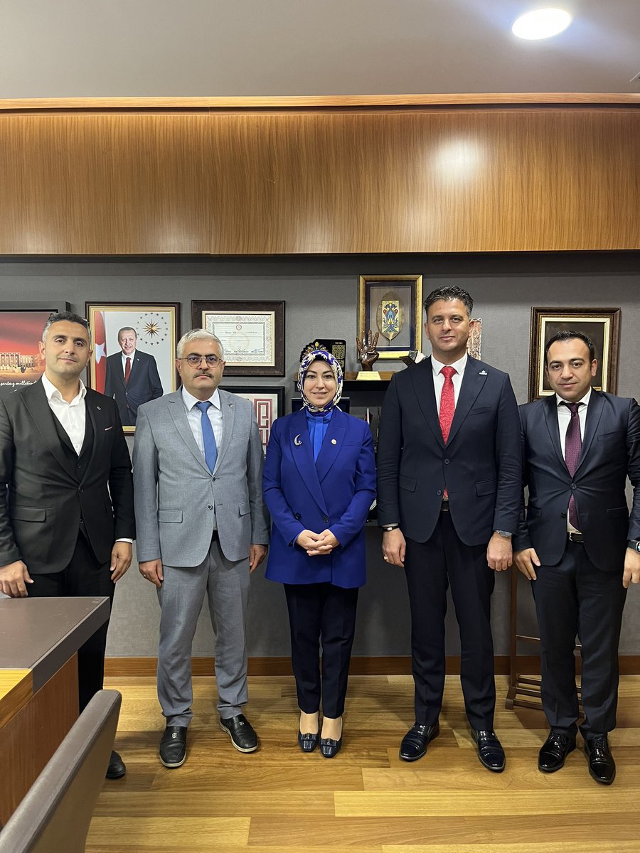 Gazi Meclis’imizde bugün misafir ettiğimiz;

📍MÜSİAD Sivas Başkanı Uğur Görgen ve Başkan Yardımcıları Muhammet Yavuz Şimşek, Akif Deniz, Şahin Çekin, Uğur Ağbaba, Ahmet Turan Ergüt’e  ziyaretleri için teşekkür ediyorum.
#sivas #sultanşehir