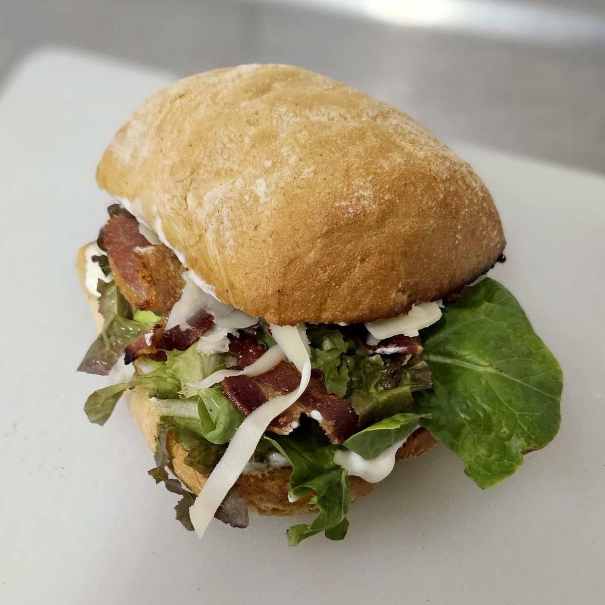 TheFirehouse031's tweet photo. Lunch is up!

Panini Sandwiches. R40 each. 
Served daily until 5pm.

🥯👌🏾 https://t.co/GG6VuVtXxF