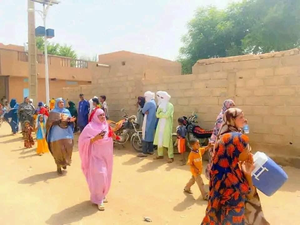 mossahag1's tweet image. Ils nous disent de les suivre dans leur lutte 1digne. Quand c’est le moment de se reposer, nous sommes écartés. Et quand l’État reprend les choses en main, ils fuient en nous laissant.

Il vaut mieux se conformer à la vérité que de persister dans un mensonge perpétuel.🇲🇱#MaliPaix