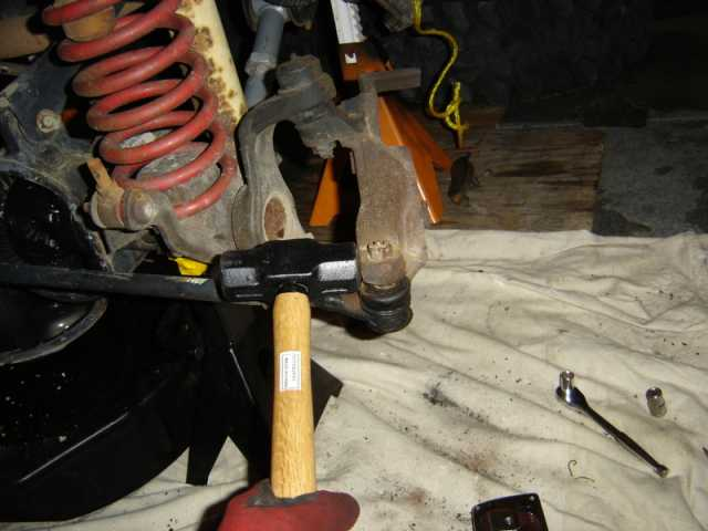 samatimemagari's tweet photo. 🚨MUHIMU : Kwa Mitsubishi Outlander Owners ukilijua hili utasave 250K..
.
Na pia kama gari yako ina steering angle sensor hili linakuhusu pia..
.
Ukienda kubadilisha Stabilizer link au Tie rod end Kabla hawajaanza kupiga nyundo chomoa terminal za battery.. 
.
Usipochomoa battery kuna uwezekano mkubwa wa kuua  Steering Angle Sensor (SAS) yenye thamani ya around 250K++..
.
.
Garage za kisasa mambo ya nyundo washaachana nayo  wana removal za hizo kitu bila nyundo..
.
.
Ila kama ndo umejikuta uko kwa fundi nyundo basi mwambie agonge taratibu..
.
Maana kuna garage gari inapigwa nyundo mpaka unaionea huruma..
.
.
Na kama mgongaji hayuko vizuri hata ABS sensor anaweza ziletea shida..
.
Sasa tuwe makini bora fundi akuone mnoko lakini asikuuingize kwenye gharama ambazo hujapanga..
.
I hope umepata kitu thanks to repost na mwingine apate kitu..
.
Kwa ushauri kwa lolote kuhusu magari njoo whatsapp 0714547598..
.
Asante