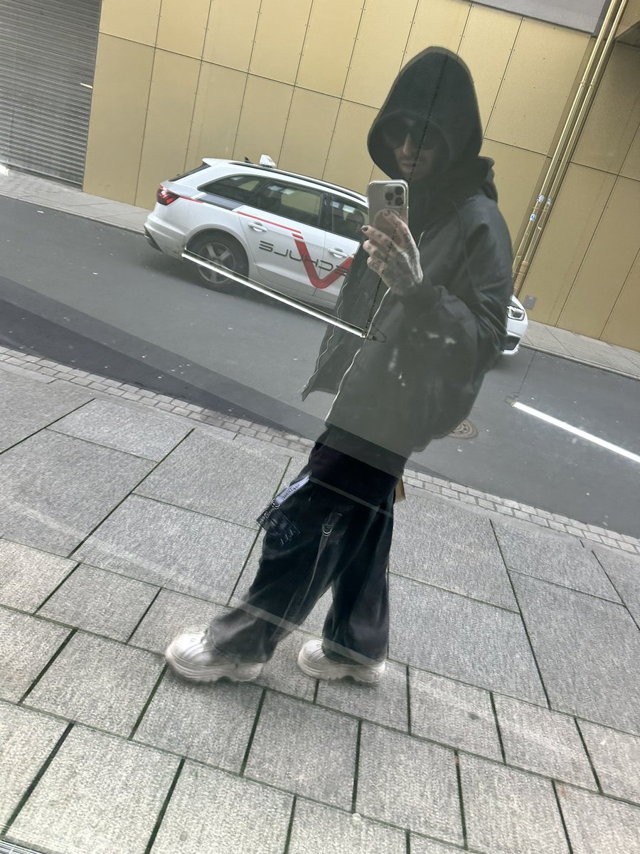 braindeadsamy's tweet photo. ghost https://t.co/rM3CtF8Jqx