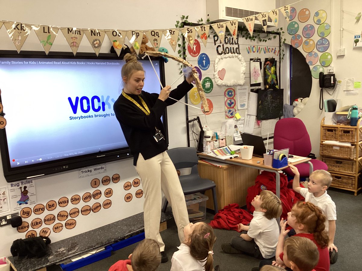 clifton_class2's tweet photo. WOW! We are loving our English story of Bringing the rain to Kapiti-Plain. EYFS today told the story through music and gave us a brilliant performance. Year 1s looked at using onomatopoeia within their writing. 👏🏽😊 https://t.co/0OaEwh1vpD