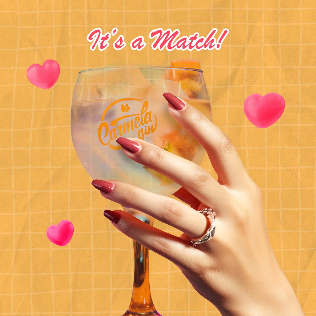 gincarmela's tweet photo. ¿Crees en el amor a primera vista? 💕 Si no lo crees, te reto a probar Carmela y verás que te enamoras en el primer sorbo. https://t.co/rZJYZr7vxW