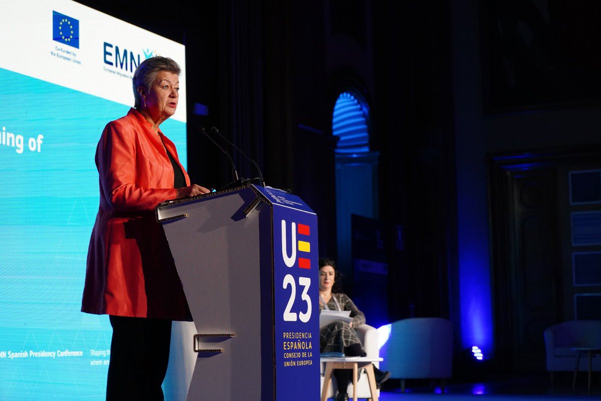 YlvaJohansson's tweet photo. Europe has clear skill gaps & labour shortages in many areas. By supporting MS on legal migration vacancies are filled, EU attracts talent. We need to prevent dangerous irregular migr routes & change to legal migr in an orderly way.
This is my main message at #EMNSpain2023 today https://t.co/wuDyDZzfeA