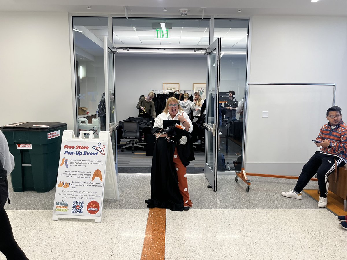 dr_byronhughes's tweet photo. “Reduce, Reuse, Regalia” is a great pop-up collaboration between @UTKGSS, Free Store, and Basic Needs. It’s almost fall graduation season. Vols take care of Vols! @UTKDOS @UTKStudentLife https://t.co/fv1o9PeILz