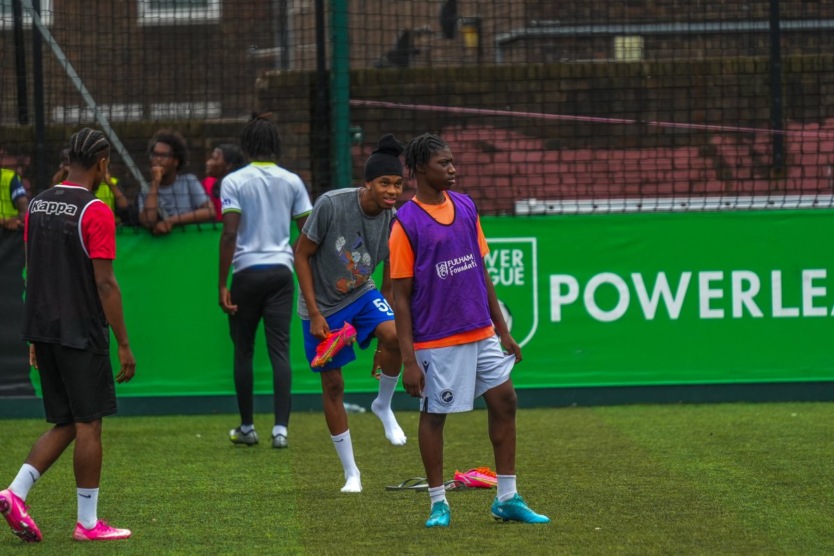 Football for all.

Our community based programmes aim to bring players closer together and building meaningful connections that transcend the pitch.

Find out more about our work online: streetsoccerlondon.org
