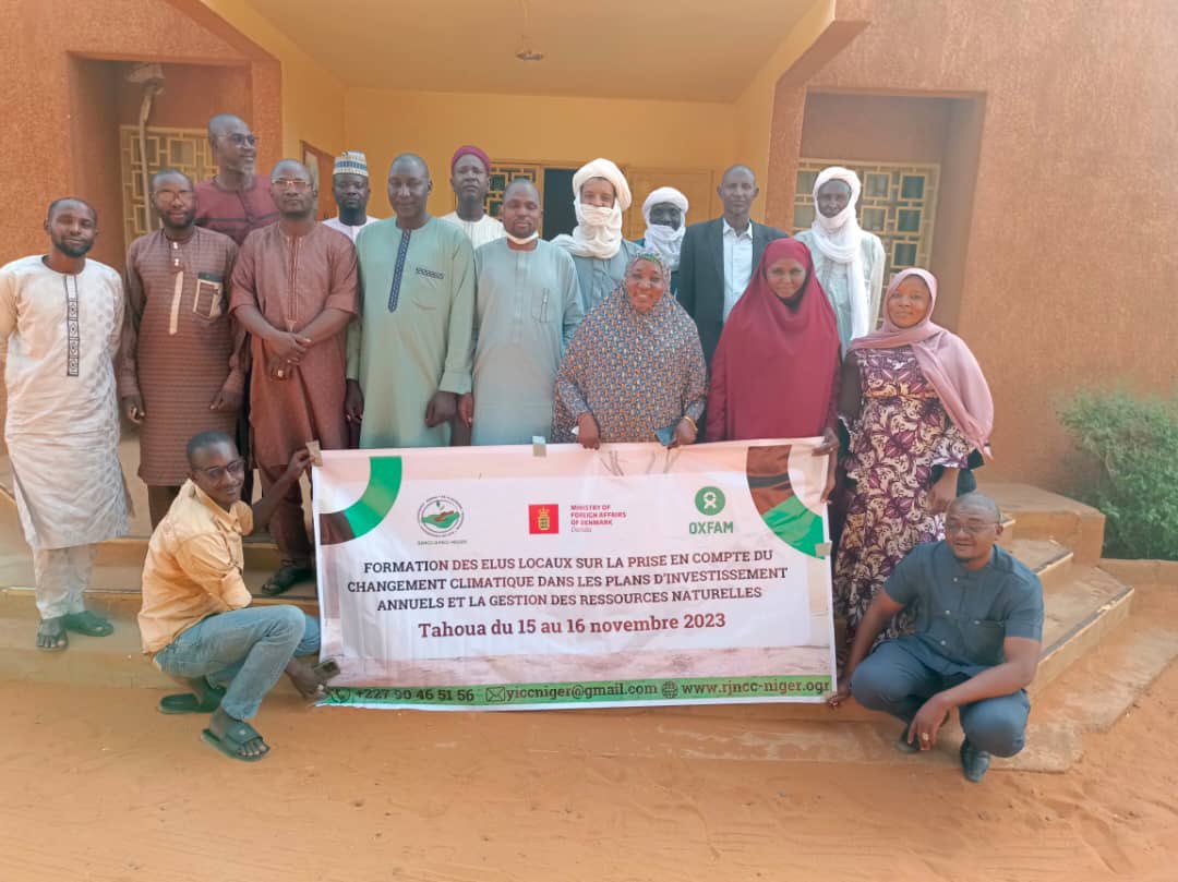 🗣️Renforcement de capacité locale au Niger.

🗓️Le 15 et 16 novembre 2023, le Réseau de la Jeunesse Nigérienne sur les Changements Climatiques (RJNCC) a orchestré un atelier crucial à Tahoua.