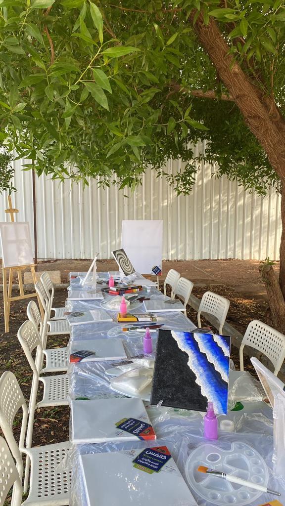 TaibahUevents's tweet photo. نظمت عمادة شؤون الطلاب ممثلة في وكالة العمادة للأنشطة بشطر الطالبات ( إدارة النشاط الطلابي -نادي روشان الفنون 🎨 ) ورشة عمل لفن الرسم بالرمل، وهدفت الورشة إلى تدريب الطالبات على الرسم واستخدام الرمل في أنواع مختلفة من الرسم✨.
#جامعة_طيبة
#عمادة_شؤون_الطلاب_ترجم_أفكارك https://t.co/ewsgYf0m7Z