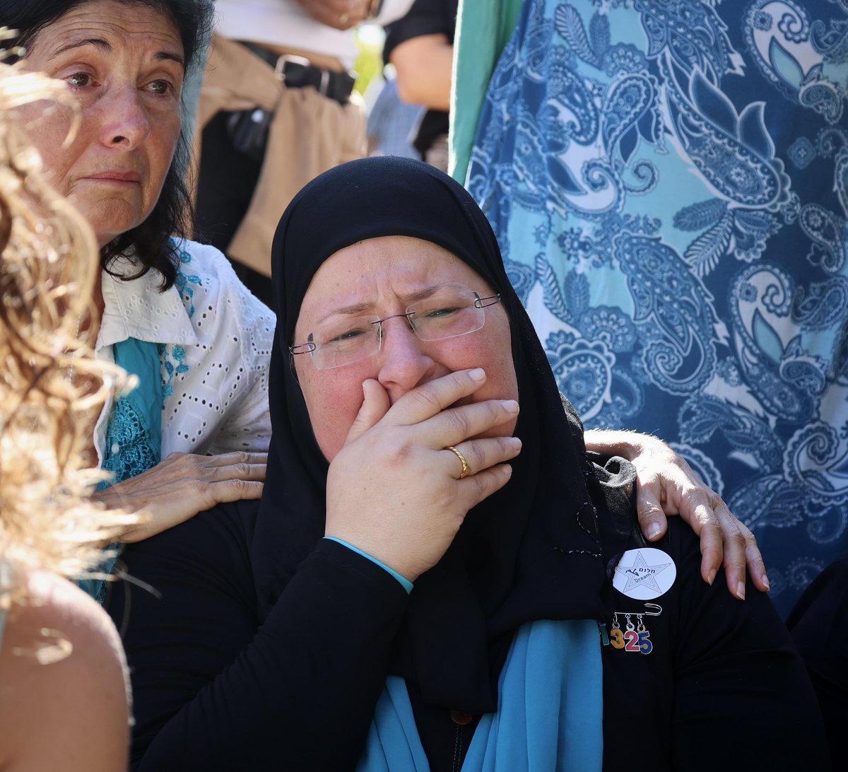 Family &amp; friends - and she had many, of all faiths- said goodbye to longtime peace activist Vivian Silver today. It was incredibly moving.

Her brother tells me that even today, he believes she would have remained steadfast in her belief that war doesn’t lead to peace.