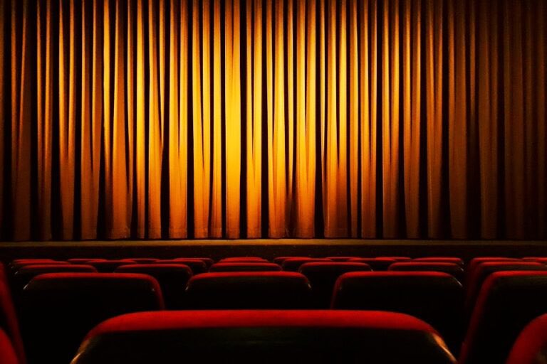 Parte, a Roma, una nuova iniziativa: 𝐕𝐨𝐜𝐞 &amp; 𝐏𝐚𝐫𝐨𝐥𝐚, al Teatro Porta Portese. Il sottotitolo recita: 𝙥𝙚𝙧𝙘𝙤𝙧𝙨𝙞 𝙣𝙚𝙡𝙡𝙖 𝙥𝙤𝙚𝙨𝙞𝙖 𝙖𝙣𝙤𝙢𝙖𝙡𝙖 𝙣𝙤𝙫𝙚𝙘𝙚𝙣𝙩𝙚𝙨𝙘𝙖.

Info su malacoda.it, sezione Eventi. 

#eventilazio #teatro #poesia