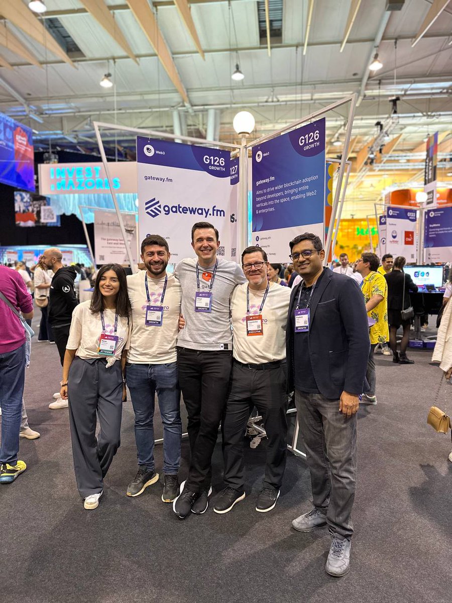 gateway_eth's tweet photo. @oibot70 @vardanyanane @Argishtyfirst other part of gateway team at #WebSummit2023 https://t.co/Q3uvToQbPS