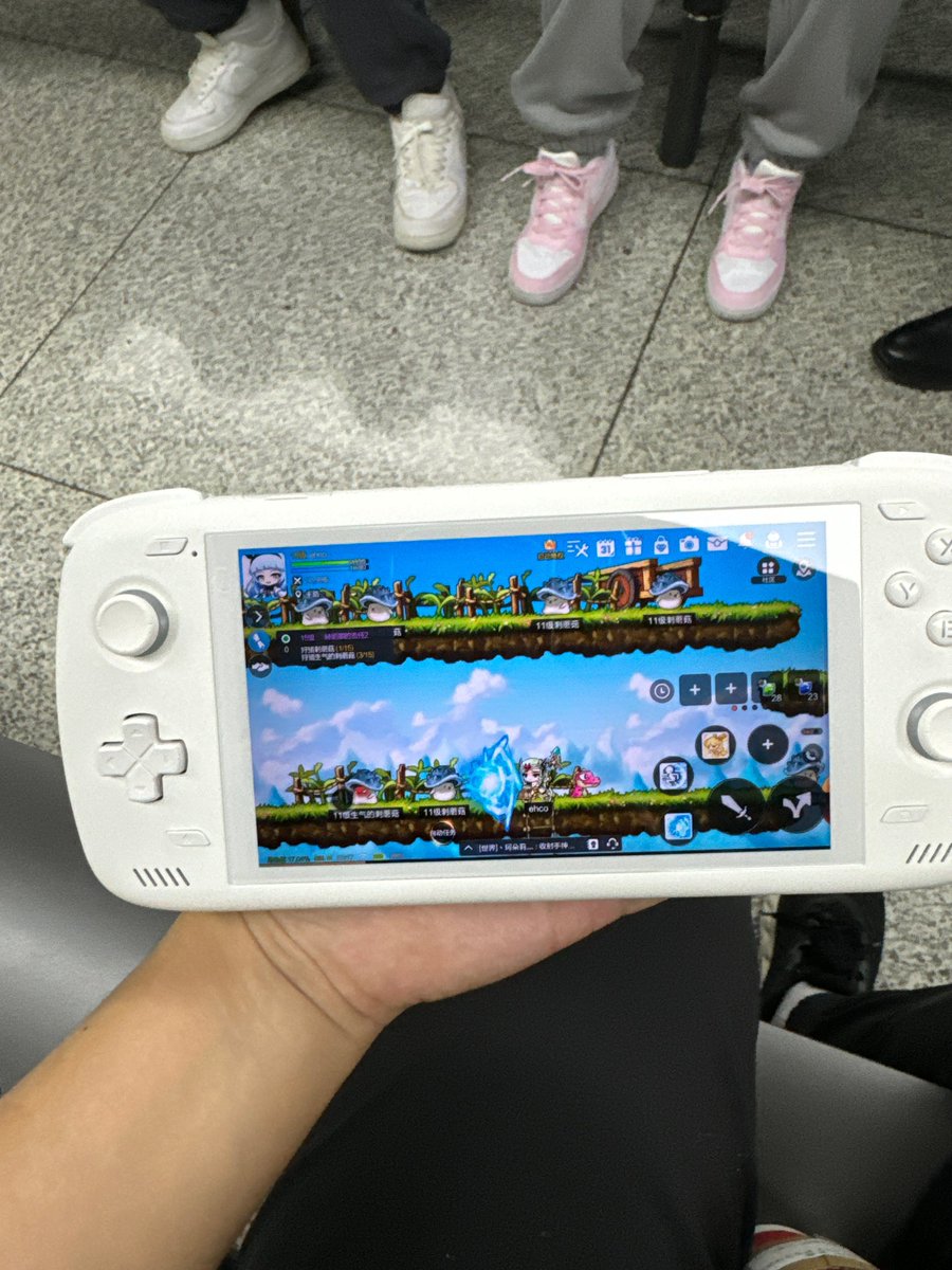 拒绝玩氪金手游游后, 还真被我找到了在安卓设备上玩复古冒险岛的方式,分享一下1. 运行在安卓上的服务端