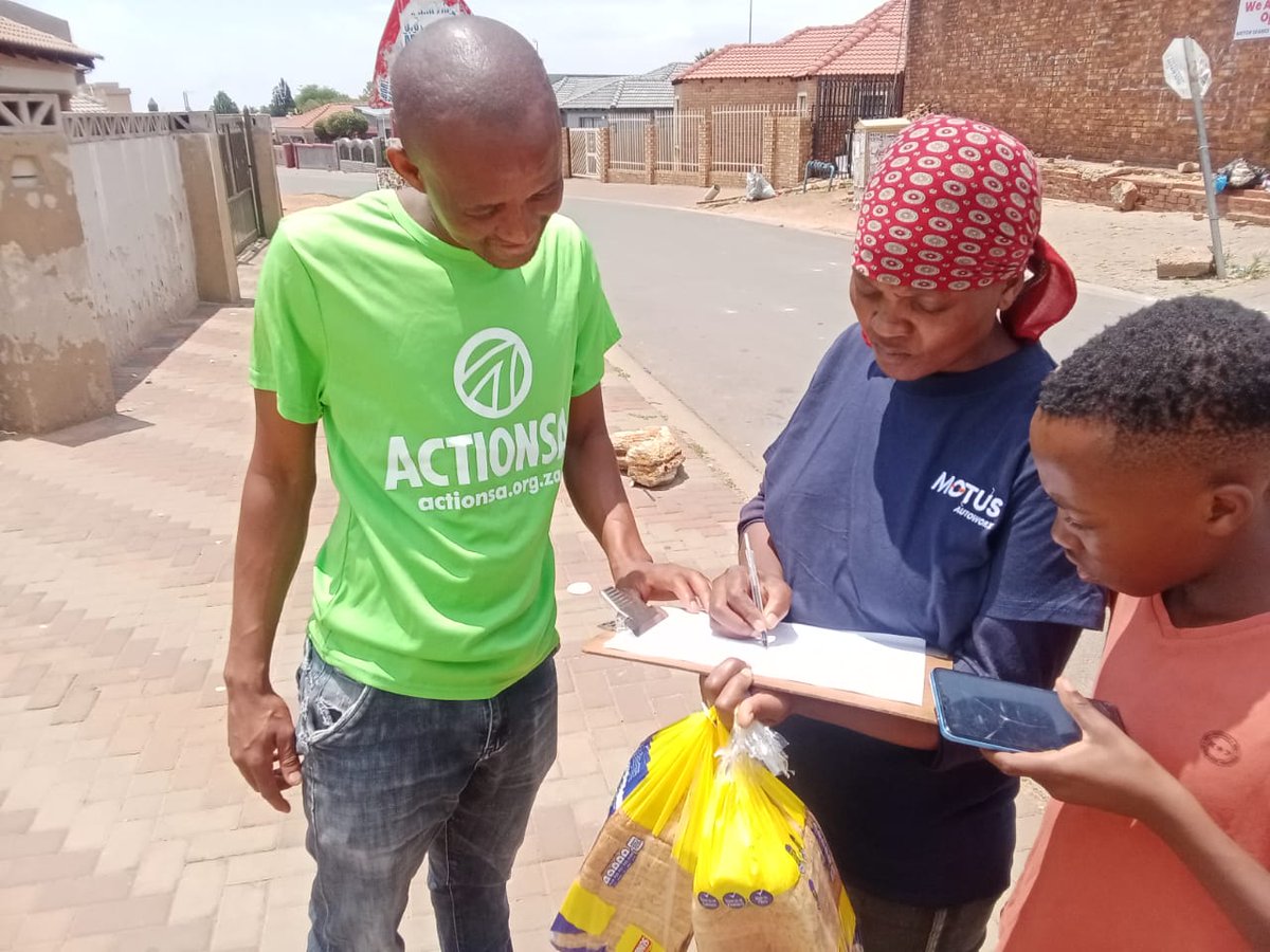 FGcisa's tweet image. Voter registration groundwork in Clayville Tembisa in session. 
#EachOneBringOne! ✅️ #RegisterToFixSA! ✅️ @ActionSAGP @RamoseleS @CurvyFifz @Mahlase20943822  @Funzi_Ngobeni