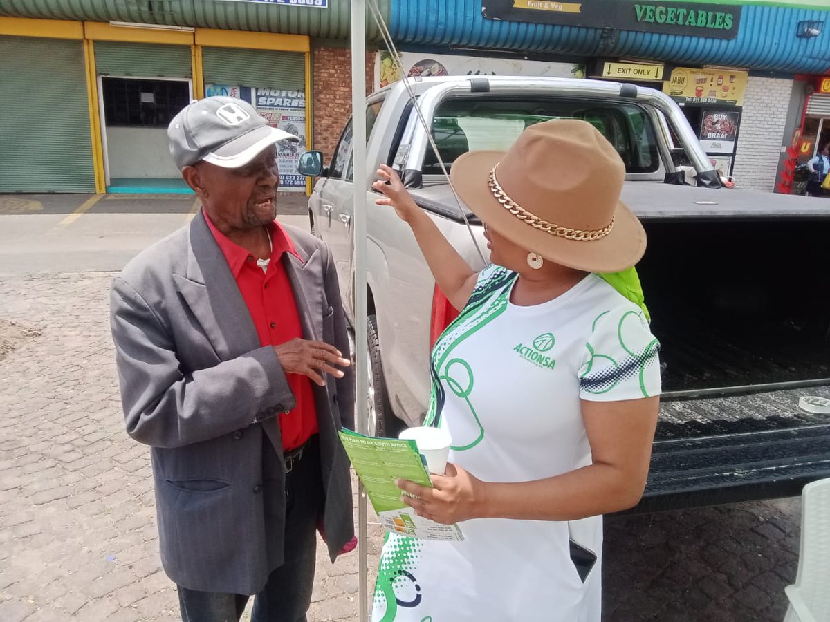 FGcisa's tweet image. Voter registration groundwork in Clayville Tembisa in session. 
#EachOneBringOne! ✅️ #RegisterToFixSA! ✅️ @ActionSAGP @RamoseleS @CurvyFifz @Mahlase20943822  @Funzi_Ngobeni