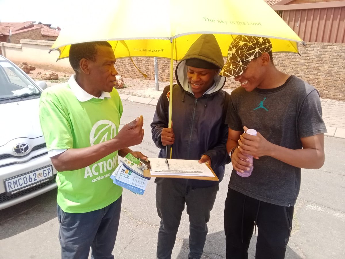 FGcisa's tweet image. Voter registration groundwork in Clayville Tembisa in session. 
#EachOneBringOne! ✅️ #RegisterToFixSA! ✅️ @ActionSAGP @RamoseleS @CurvyFifz @Mahlase20943822  @Funzi_Ngobeni