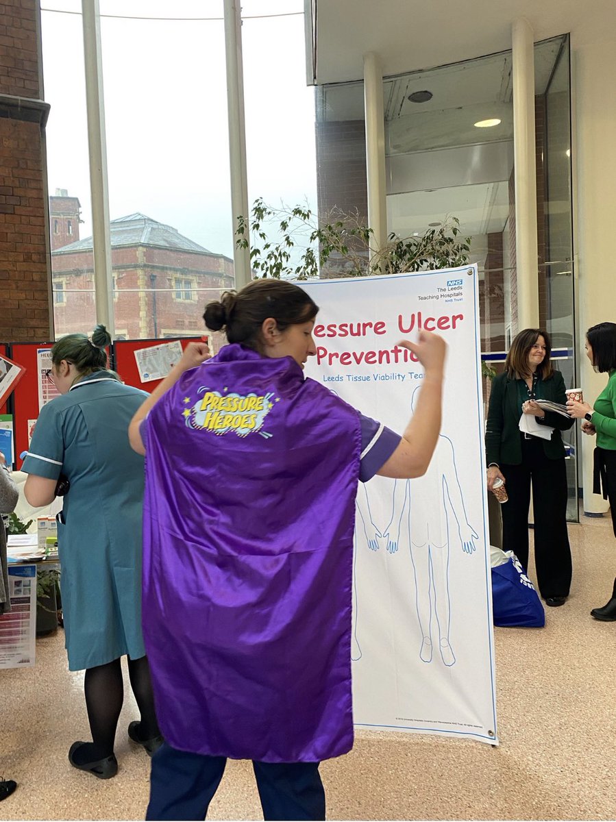 LTH_TissueVia's tweet photo. Fantastic morning at LGI engaging staff, patients and carers, talking about #stopthepressure and #makeverycontactcount πβ https://t.co/7a5azrhNgg