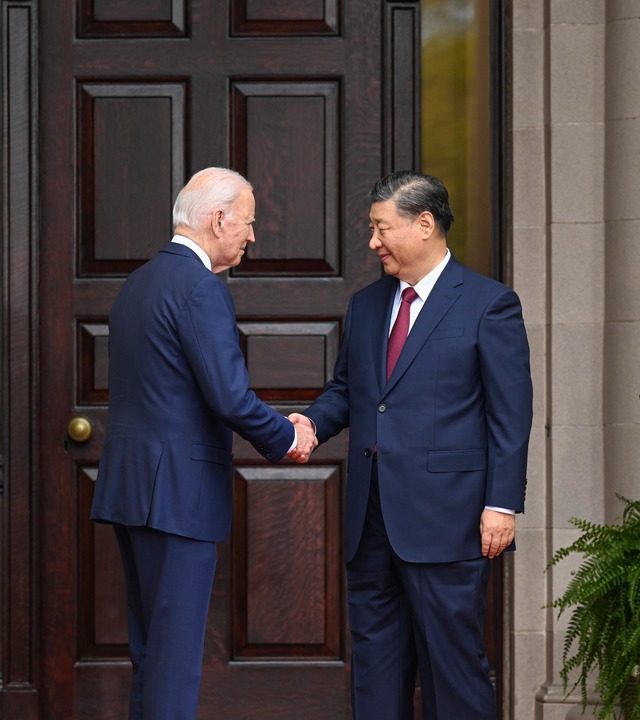 XinhuaItalia's tweet photo. Il presidente cinese Xi Jinping ieri ha esortato Cina e Stati Uniti a gestire congiuntamente i disaccordi in modo efficace.
https://t.co/9MJNaUwWM6
#DisputeResolution 🤝 #EffectiveCommunication 🗣️ #BridgingDifferences 🌉 #DiplomacyInAction 🤝 #InternationalRelations 🌐 https://t.co/DmV30qdGDP