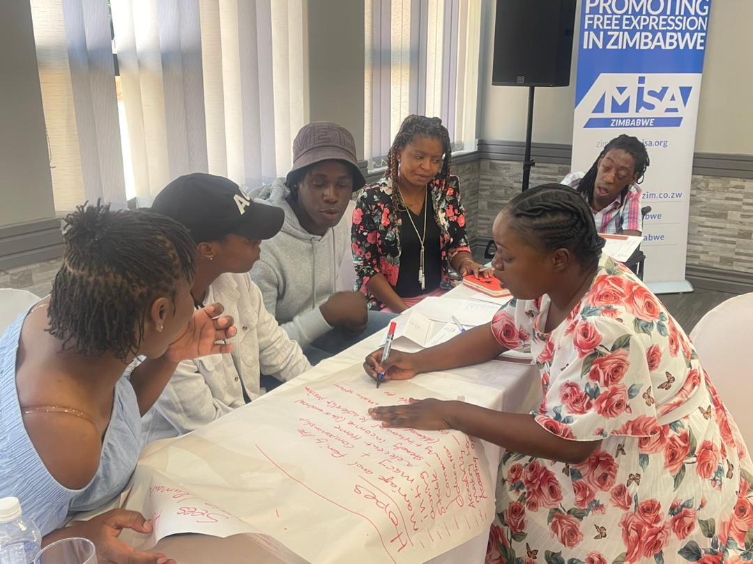 misazimbabwe's tweet photo. 📍Bulawayo: Training on information disorders targeting vulnerable groups from Tsholotsho, Lupane, Hwange, Plumtree, Gwanda and Gweru.
#InformationDisorders
@citezw @WCOZIMBABWE @thelegend_tsepy @signsofhopezim @seanndlovu @communitypodium @lalla_ng https://t.co/fulwWDn90r