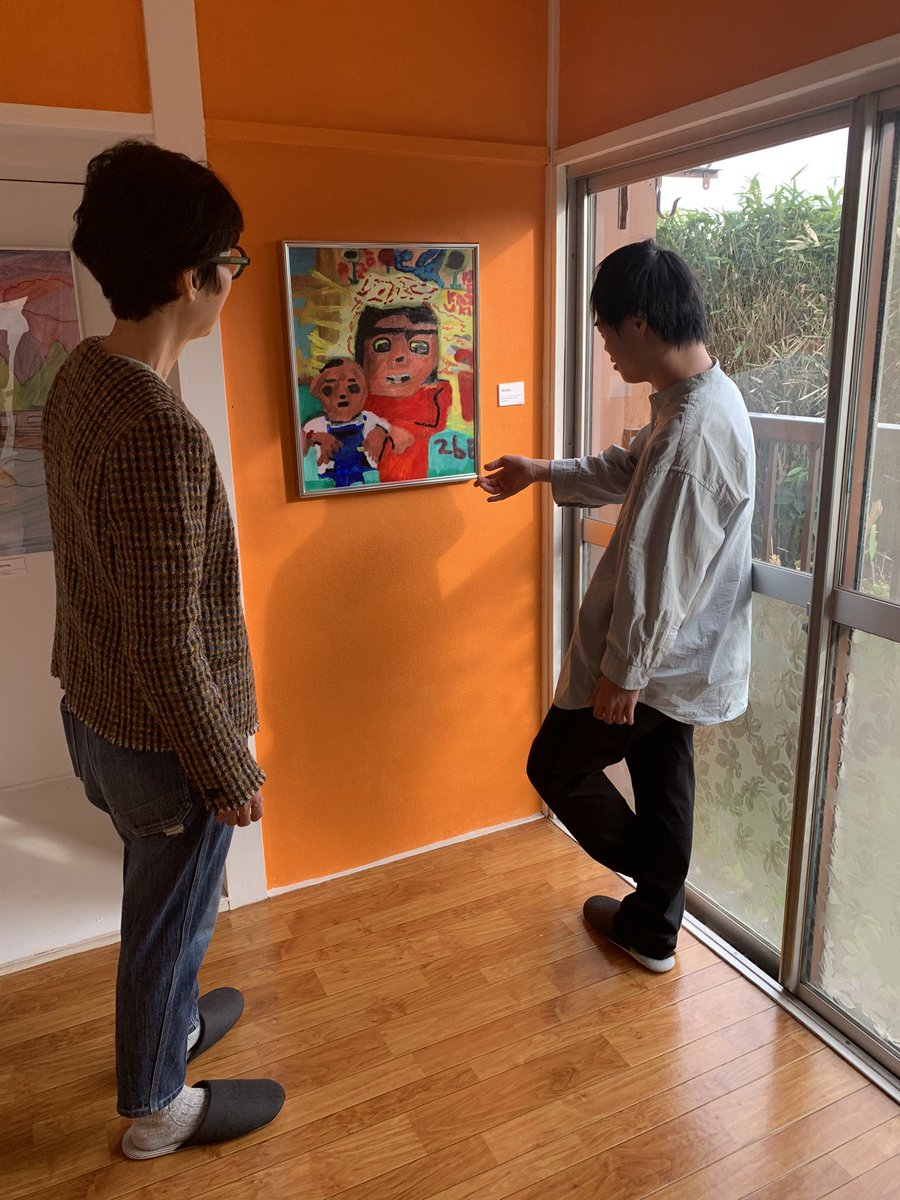 gallery_orange8's tweet photo. 今日のお客様は成城の #ヘンゼルアンドグレーテル ショップの方。もう17年来のお付き合いで小さい頃からお店に行く度「かずくんの将来が楽しみ」と言い続けて下さいました🥹子どもは人に支えられて育ち、親はその支えに励まされて子を育てていくのですね。#ギャラリーオレンジ八幡山 #誕プレはirojiten https://t.co/O45h6KKitv