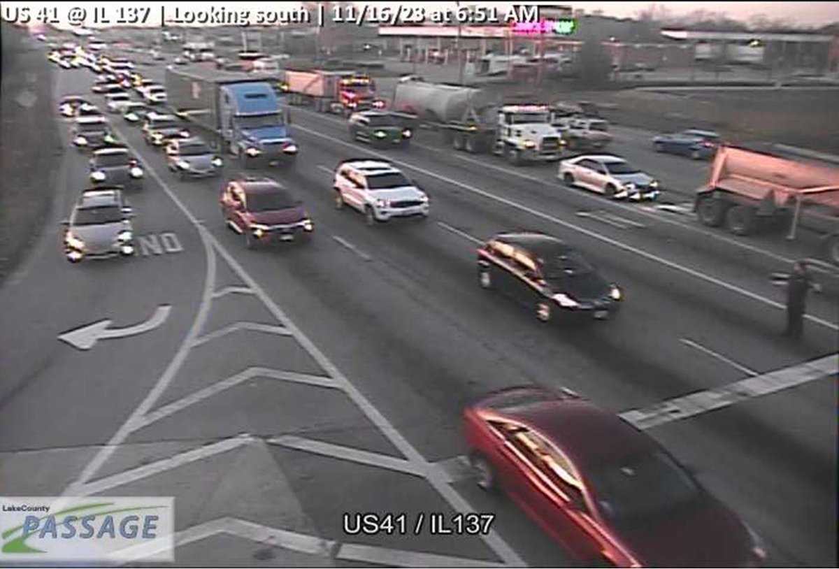 WBBM1059Traffic's tweet image. In #NorthChicago, #traffic is jammed all over the area at US 41 and Route 137 where crews work to clear a crash in the intersection. Avoid the mess by using Waukegan or Green Bay roads to go north/south. Route 176 is a good east/west alternate. #ChicagoTraffic @WBBMNewsradio