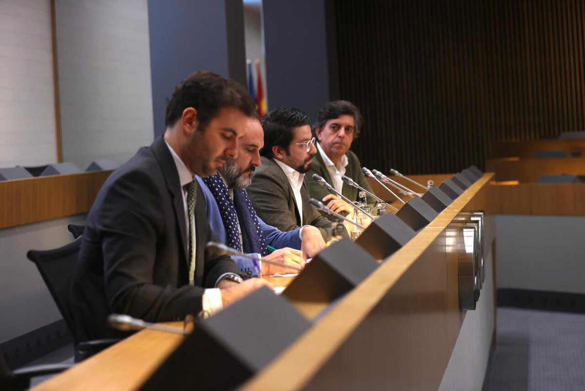 investinmadrid's tweet photo. ✅ Nuestro director @socias_luis ha participado en el Foro “Es nuestra hora: + Iberoamérica”, organizado por @FIJEmpresarios y @ceibEmpresarios.

🗣 Hablando de “Innovación Abierta y #Digitalización” con @agendacaf, @carmeartigas y #Qvision Technologies.

#InvestinMadrid https://t.co/iwrV5P4fZj