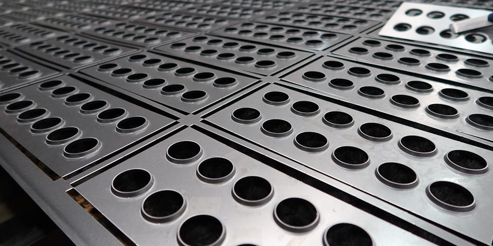 c3_ltd's tweet photo. C3 Engineering utilise an @AmadaUKLTD Acute Punch Press Turret for punching holes in metal sheets & other components for a wide range of customer requirements
https://t.co/lwWuWqSLDf
#metalfabrication #engineering #ukmfg #punchpress #norfolk https://t.co/FcUDzljCI4