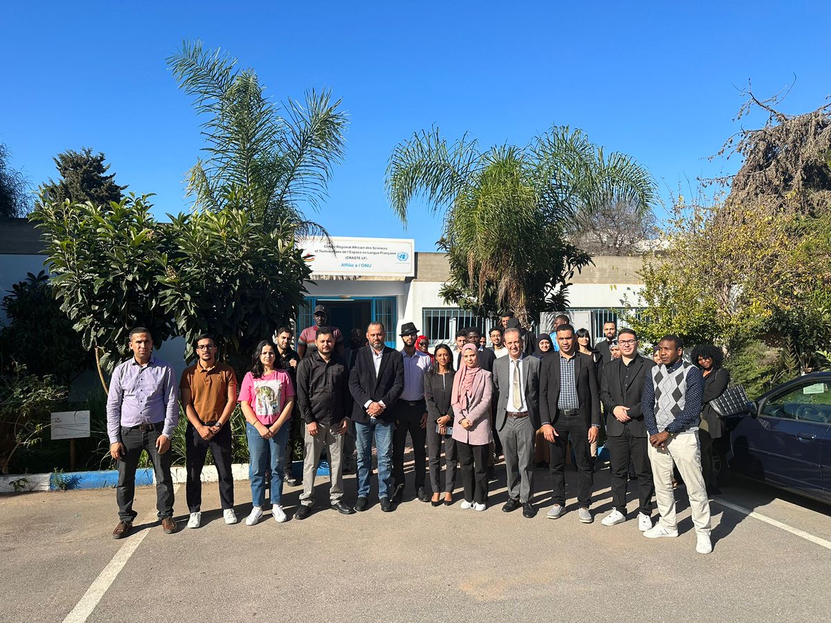 GmesNorthAfrica's tweet image. November 14 to 16, 2023, hybrid mode in Rabat, Morocco.
@CRASTE_LF is providing training for experts from the @GmesNorthAfrica Consortium in #agronomy, #geomatics,  &amp;amp; #resource_management.
Emphasis on leveraging Earth Observation with  AI in digital agriculture.