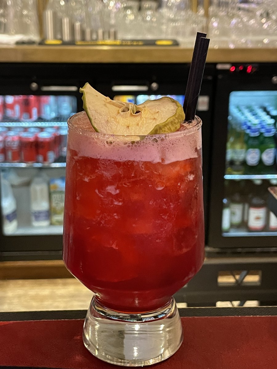 Cheers to Friday! Here's a little sneak peek of one of our exclusive Winter Cocktails. Perfect for warming up during these cold evenings. This tasty treat is called 'The Jack Rose'.
#winterdrinks #wintercocktails