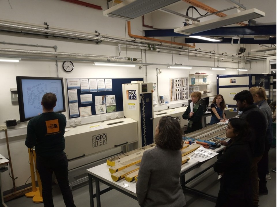 BOSCORF_NOC's tweet photo. BOSCORF were delighted to host delegates from the #TMS23 conference at our sediment core workshop yesterday. We showcased some of our favourite cores from Antarctica, NW Africa and Iberian Margin. @MicropalaeoSoc @NOCnews https://t.co/XaqF9HhGSV
