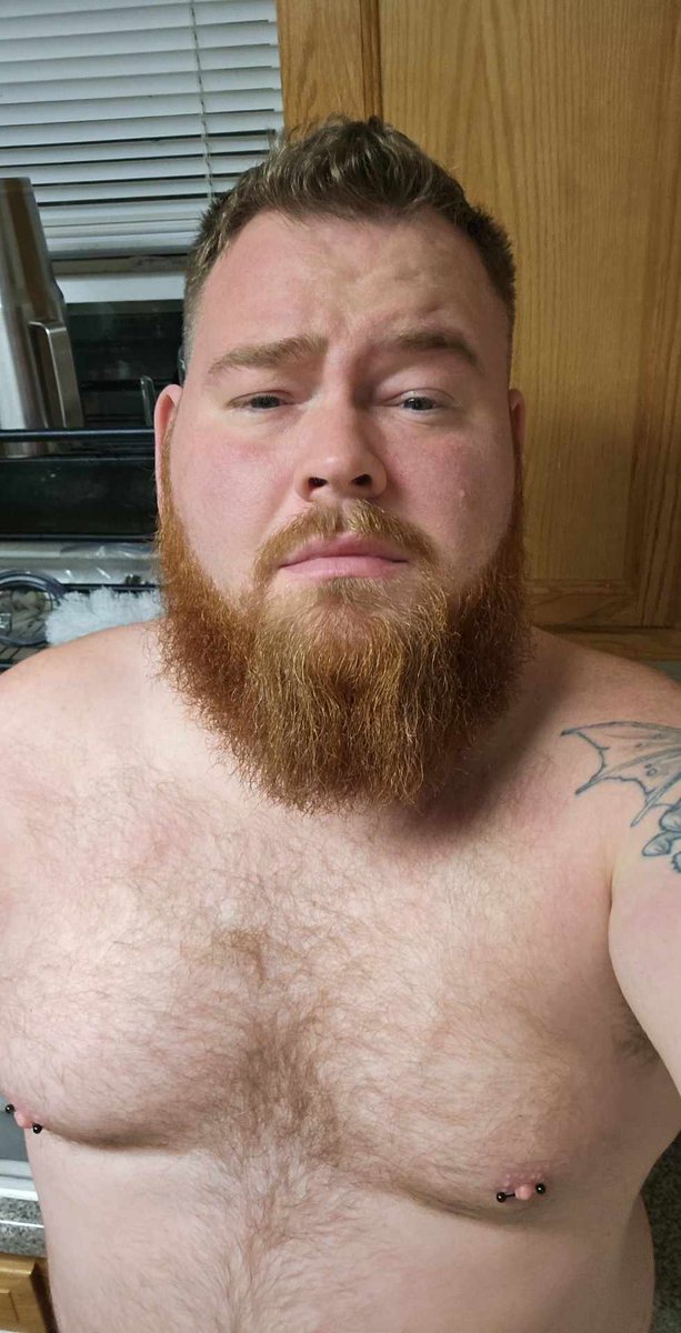 MAC81797909's tweet photo. It's to early, just want to lay down and get cuddles from my boys. https://t.co/bZrIm9czMc