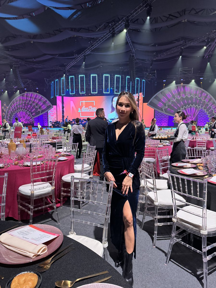 MariadelMarTor3's tweet photo. Que honor haber asistido a la noche de Laura Pauisini, reconocida como La Persona del Año 2023 @LatinGRAMMYs #LatinGRAMMY 🕴🏼💃🏻 en #Sevilla https://t.co/GtK2G0Xurb