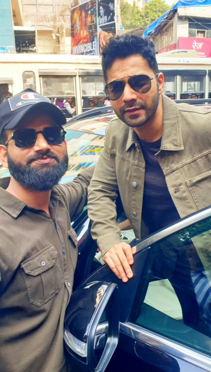 Rainberryy_'s tweet photo. What a look 🥵🔥

@Varun_dvn #VarunDhawan https://t.co/FFVw1GugwJ