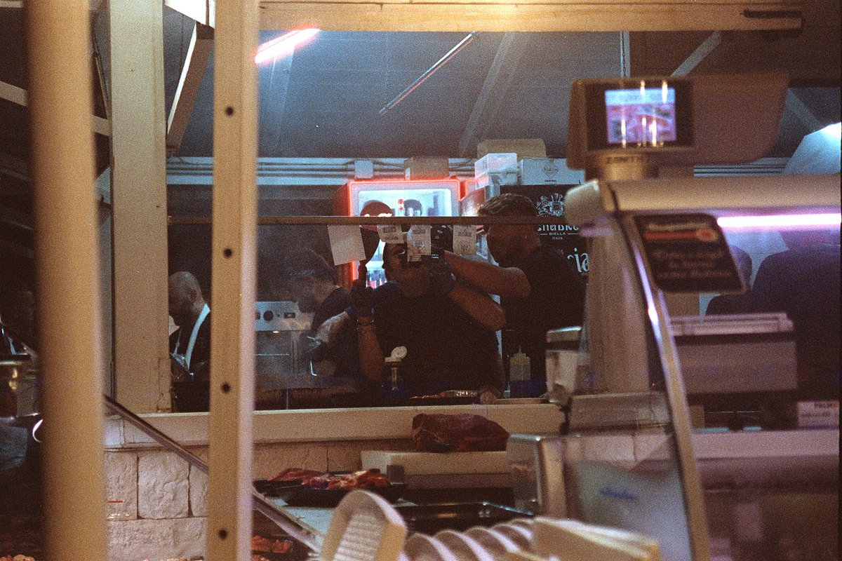 VandeMdna's tweet image. Il gioco e il lavoro
#bari #pellicola