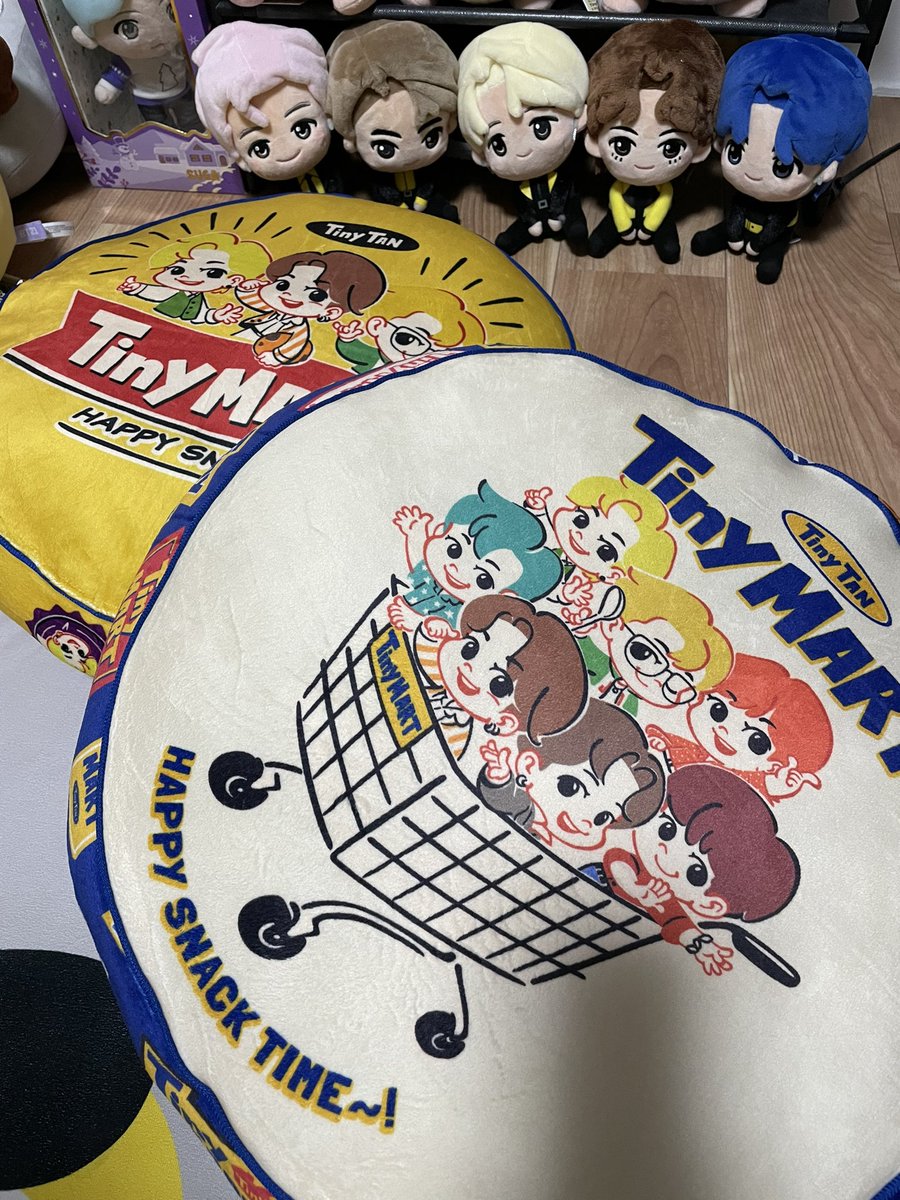 sidumaro's tweet photo. 韓流SHOPでTinyMARTのクッションが半額で秒でお迎えした。可愛い❤️
#BTSARMY
#TinyMART https://t.co/Av6cM9X8uV