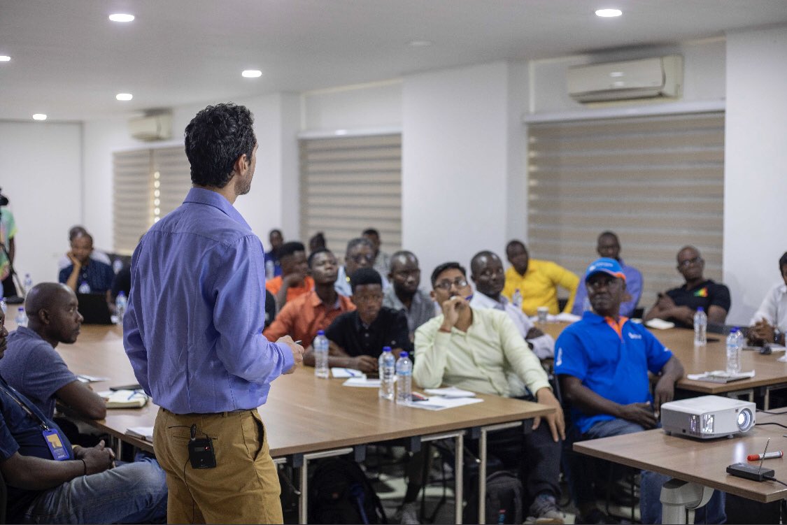 easysolar_sl's tweet image. 🤩We joined hands with #Victron Energy for a two-day technical training workshop on their cutting-edge products and systems. 

We have proudly partnered with Victron Energy, a leading name in the renewable energy industry, to offer state-of-the-art power solution to our customers