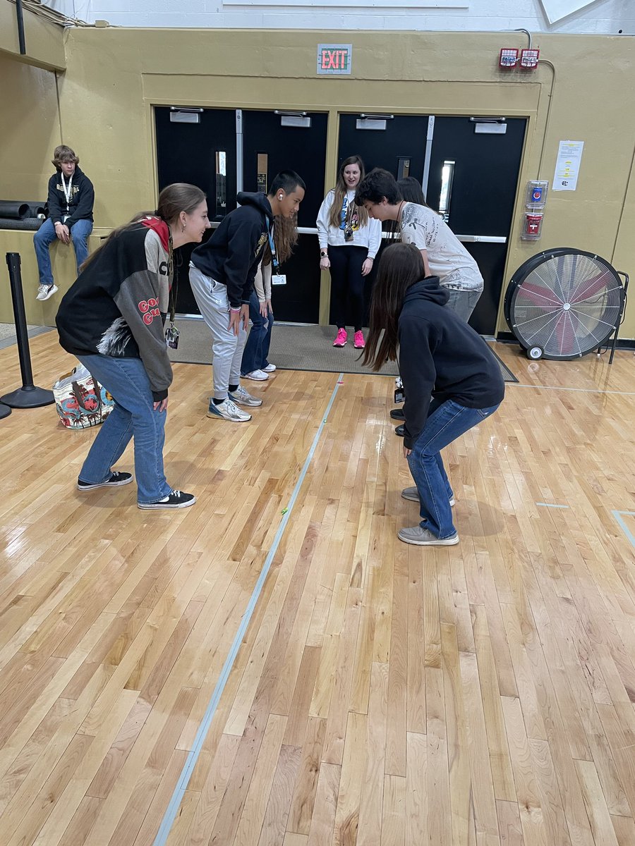 CCHS__LinkCrew's tweet photo. Some great work done today by the Link Leaders with before break crew meetings.  Relationships continue to grow through games, activities and of course laughter.  Well done today Leaders!   @BoomerangPrjct https://t.co/Mp6zwwF8GE
