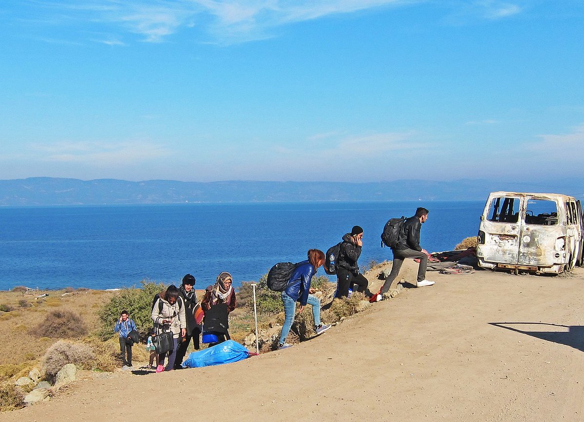 .@NewsMedical shines a spotlight on a coalition led by @unibielefeld and @UU_University to improve migrant and refugee #HealthData in Europe. A study in @LancetRH_Europe reveals the political and structural barriers to better data: bit.ly/49IXzKq #DataSavesLives