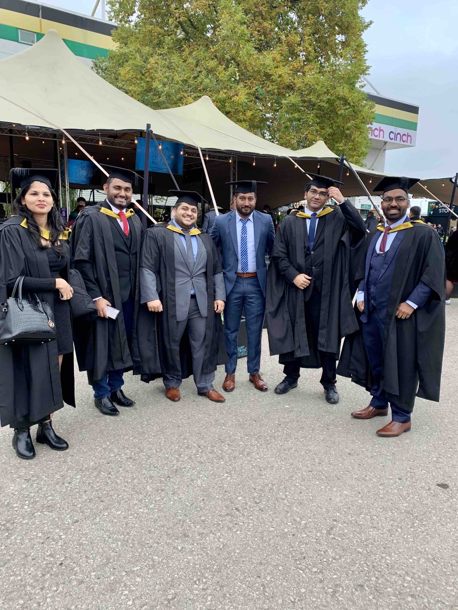 UniNorthants's tweet image. Massive congratulations to all of our students graduating this afternoon from the Faculty of Business and Law. 

#UONGrads