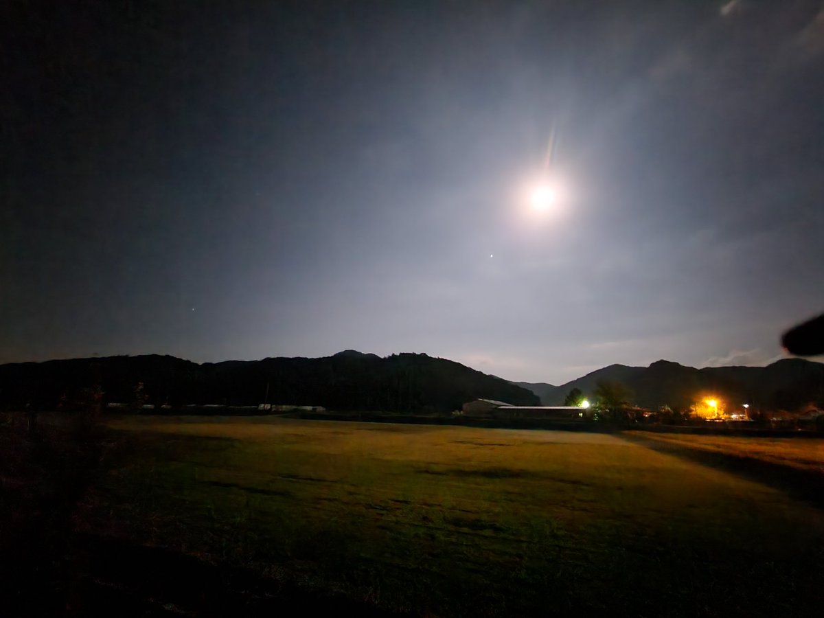 WKt02's tweet photo. #사진 #야경 #시골
오랜만에  찍어본 사진 https://t.co/kWGm6Ifw8C