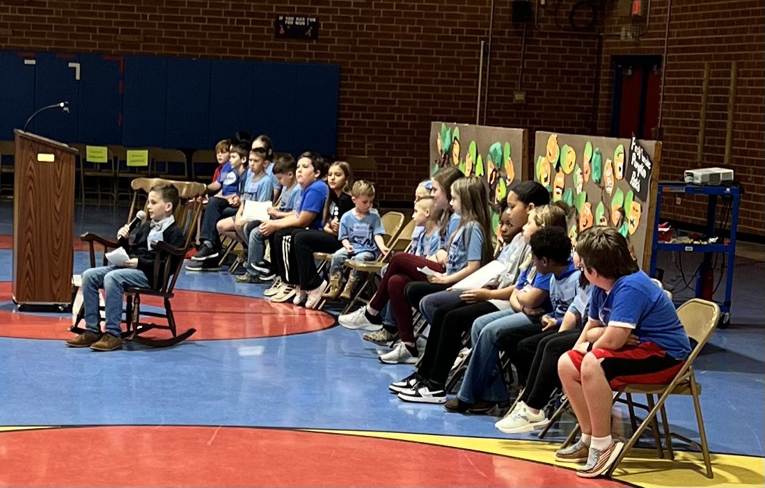 AGHoulihan's tweet photo. Leadership in action this morning @ProspectESNC as these amazing students run the show during Leadership Day! Outstanding job! #TeamUCPS #BeTheBest @UCPSNC @TheLeaderinMe 👏💯👏💯 https://t.co/1NLCmx71Ae