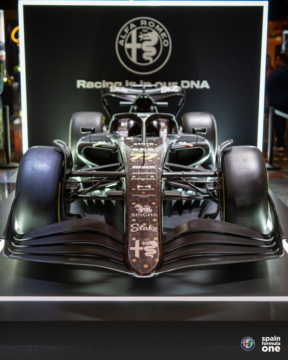 spainformulaone's tweet photo. Alfa Romeo ⚫️🟡 https://t.co/jBdBr2S5Cw